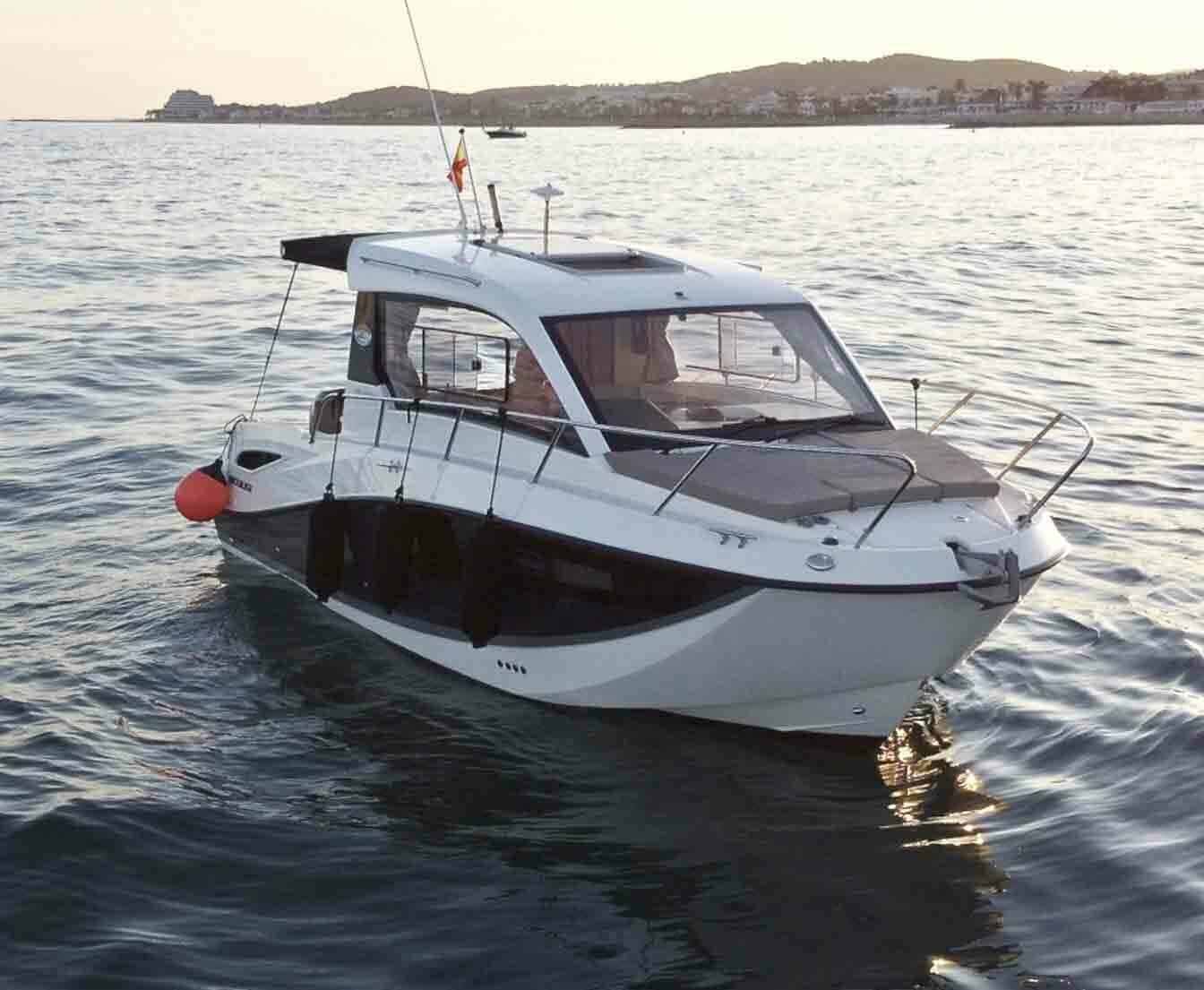 alquiler-barco-sitges-licencia-titulo-pnb-con-patron-5