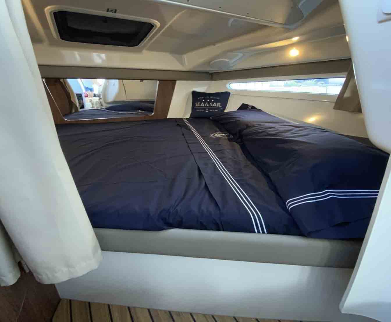 alquiler-barcos-sitges-licencia-titulo-pnb-con-patron-2